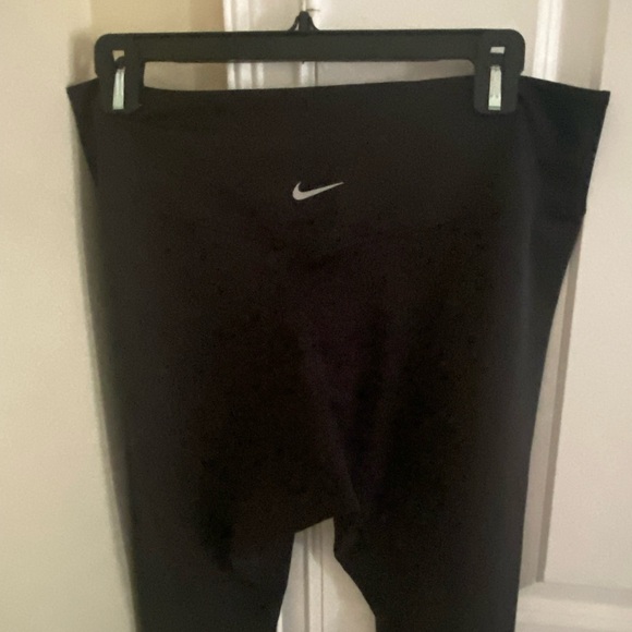 Nike Leggings Women's Black Large - Picture 3 of 4